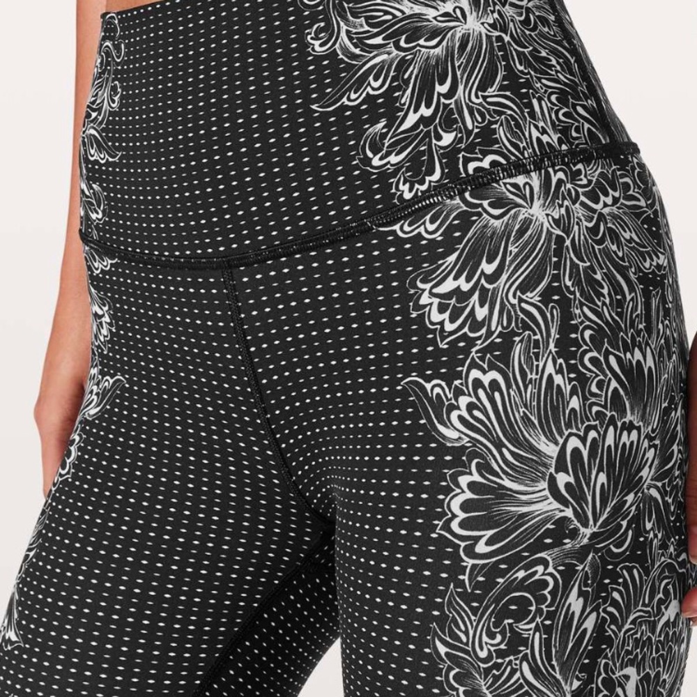 Lululemon Wunder Under HR 7/8 Tight*F  Size 6